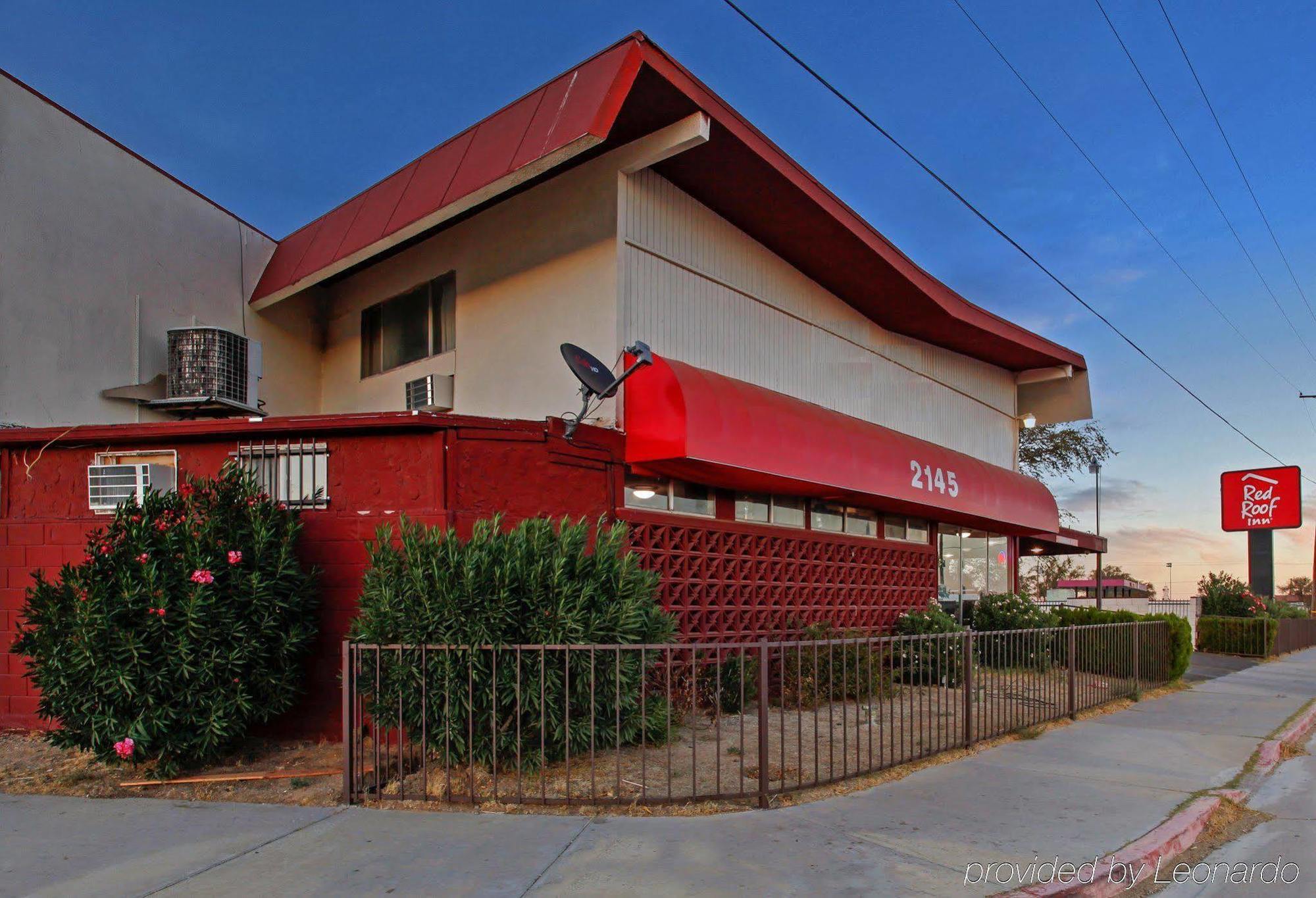 Red Roof Inn Mojave Eksteriør billede