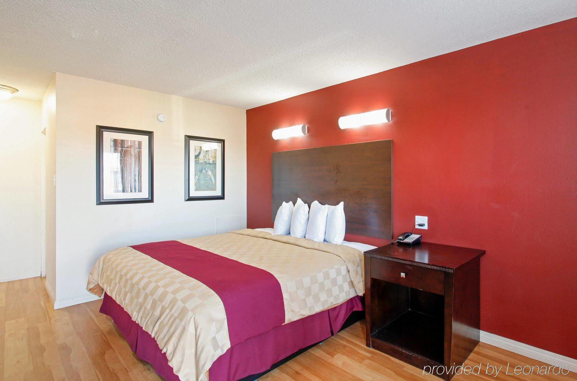 Red Roof Inn Mojave Eksteriør billede