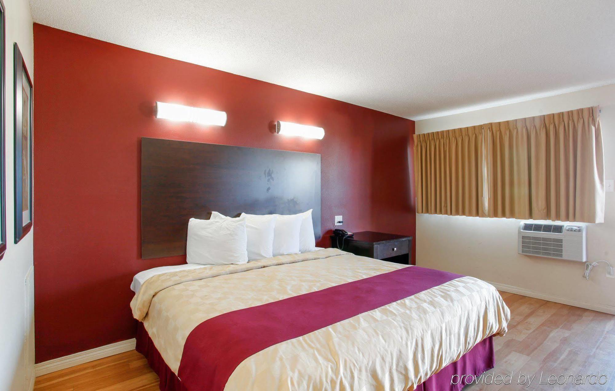 Red Roof Inn Mojave Eksteriør billede